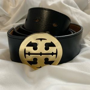 Tory Burch 1 1/2 logo belt